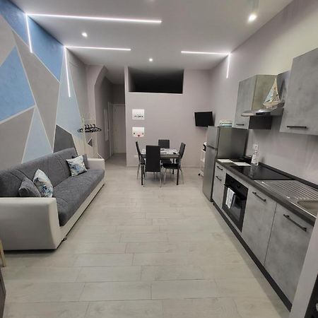 Casa Vacanze Manthy Posizione Centrale 바리 외부 사진